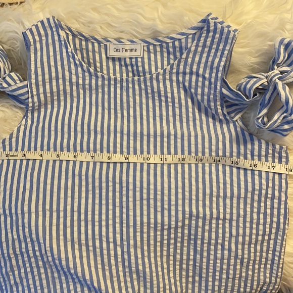 NWOT cold shoulder dress - Picture 7 of 8